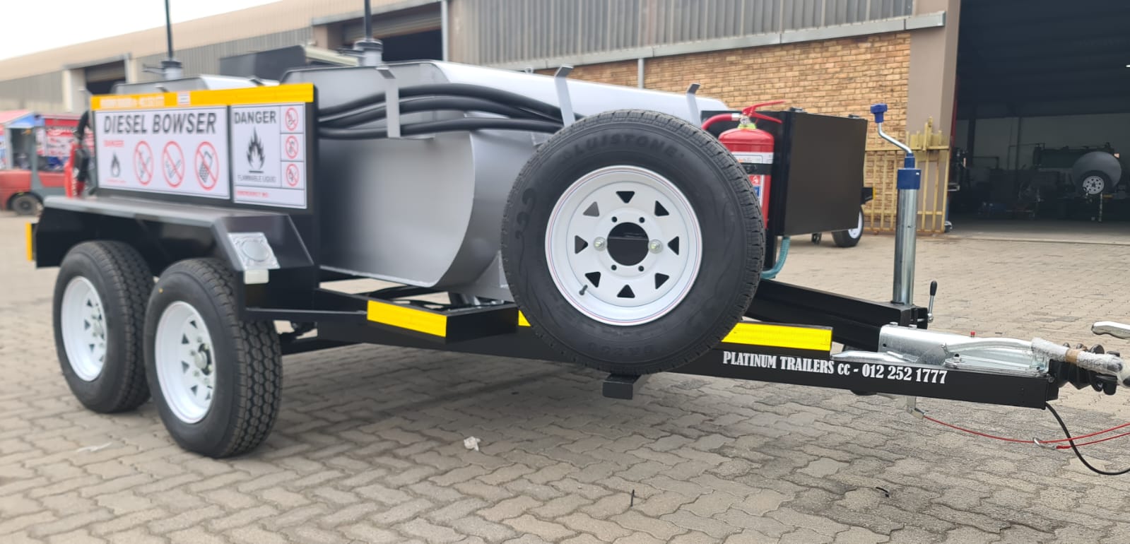 Platinum Trailers CC 2000L Diesel Bowser Trailer. – photo 1