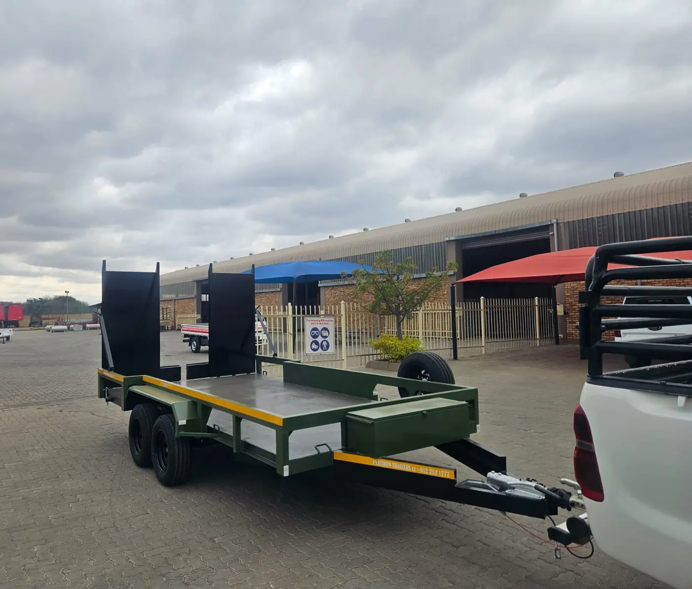 Platinum Trailers CC Bobcat Trailer – photo 5