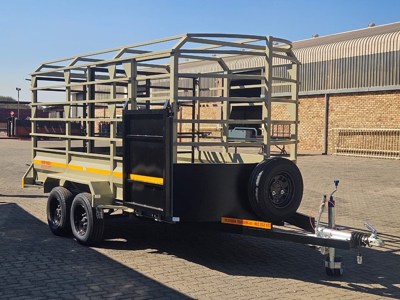 Platinum Trailers CC Cattle Trailer. – photo 1