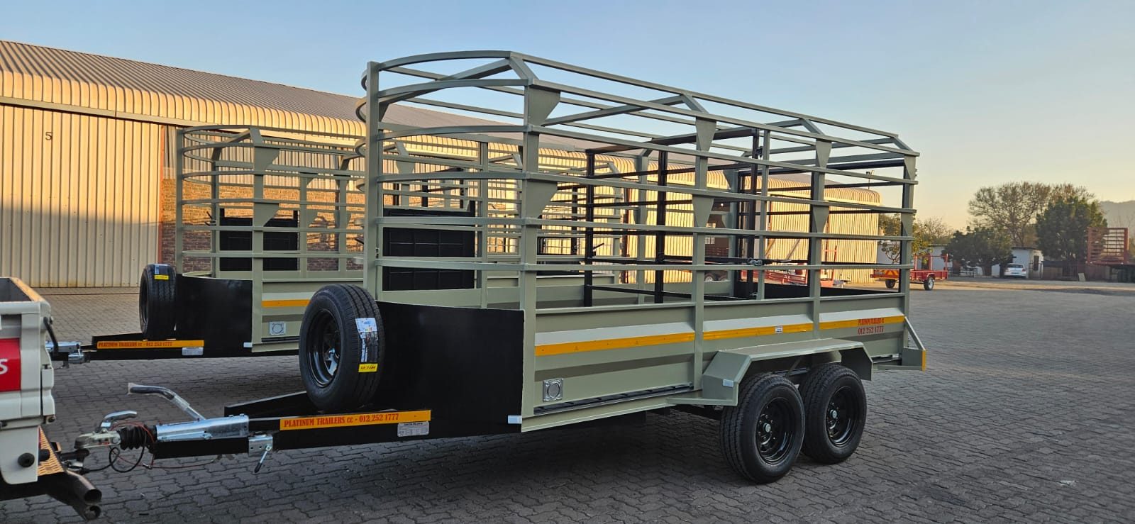 Platinum Trailers CC Cattle Trailer. – photo 2