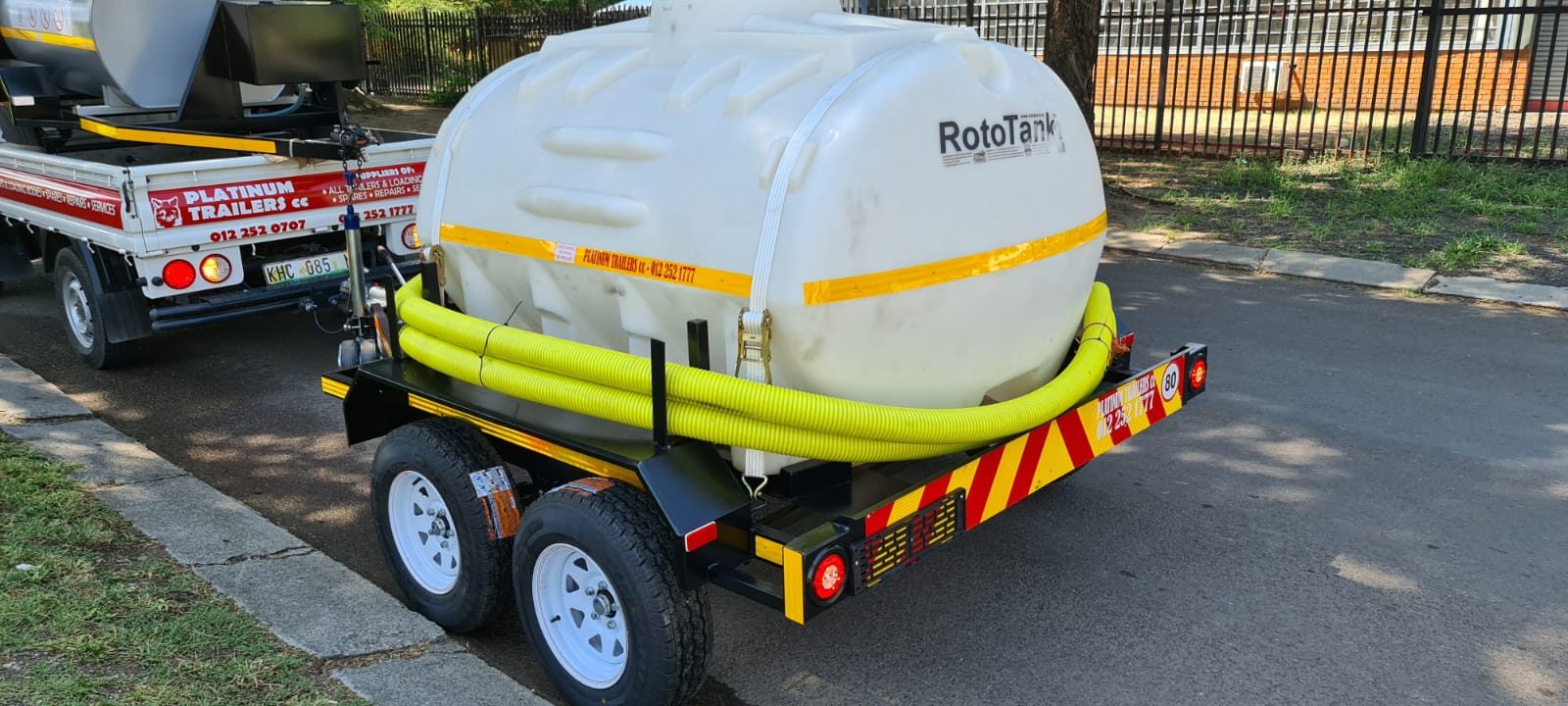 Platinum Trailers CC 2500L Honey Sucker Trailer. – photo 1