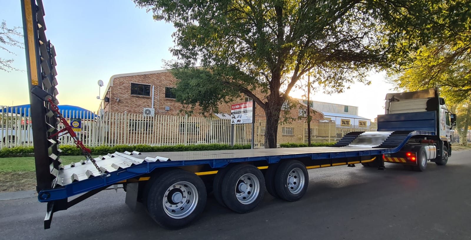 Platinum Trailers CC Lowbed Trailer. – photo 4