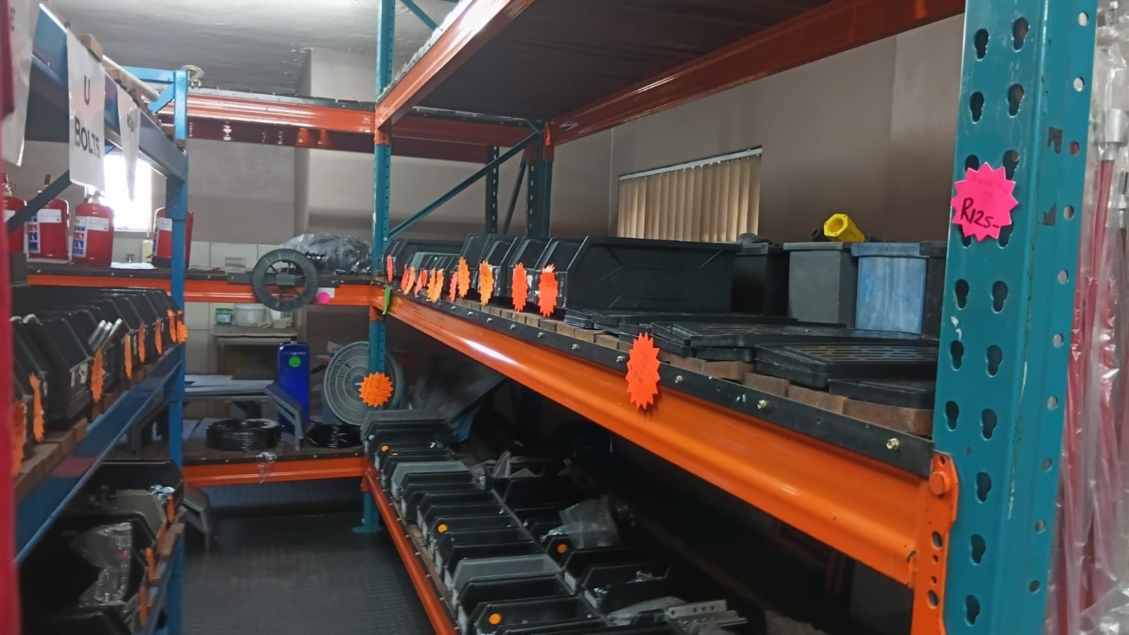 Platinum Trailers CC parts counter – photo 5